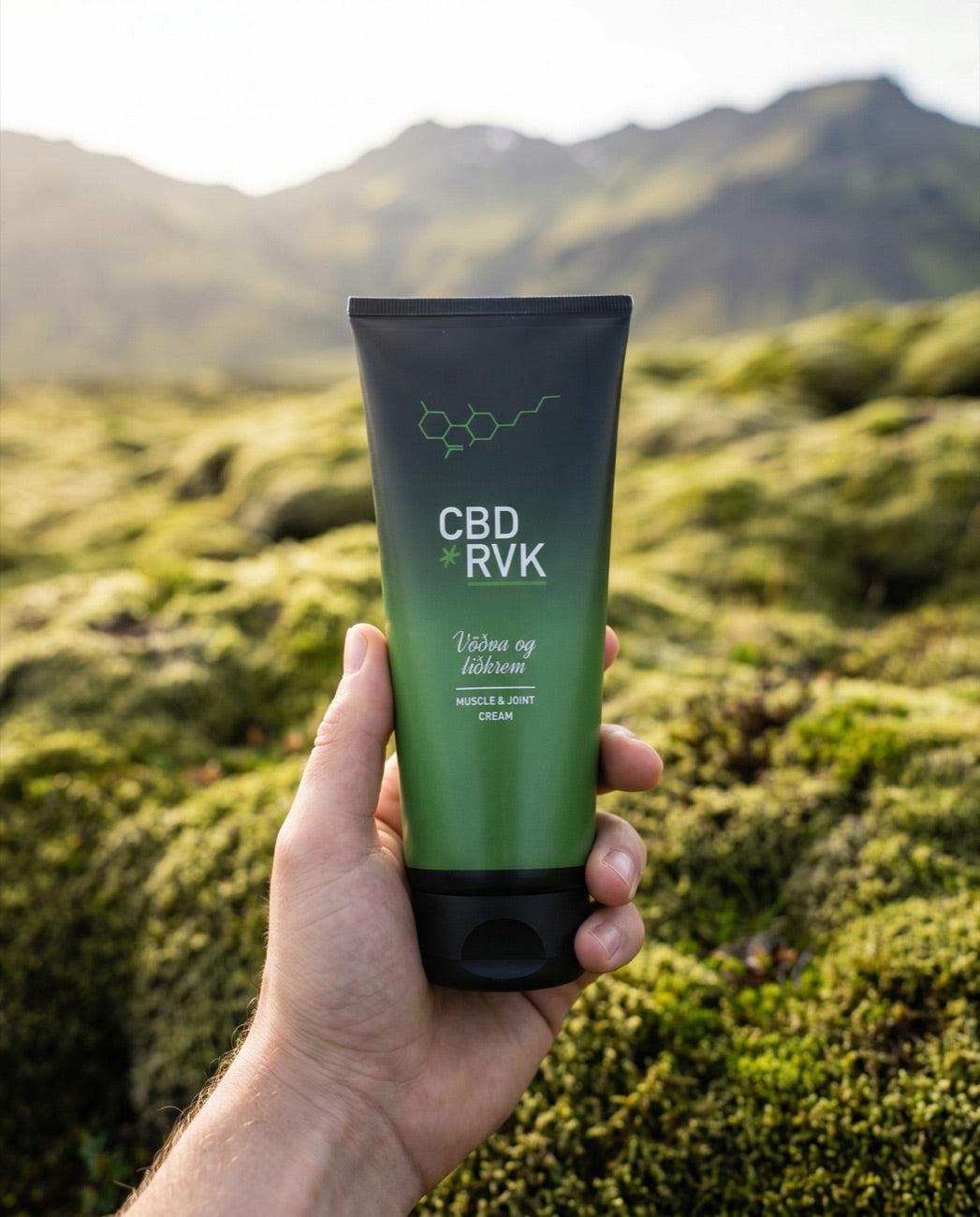 Hágæða íslenskt CBD krem borið á húð